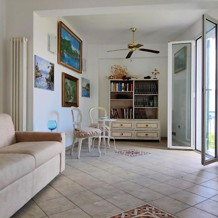 Tra Sole & Mare Apartment Zoagli Exterior photo